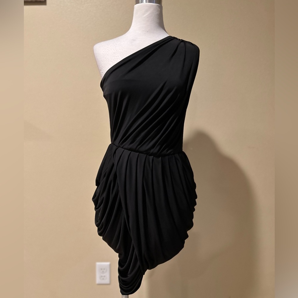 Pia Gladys Perey Geneva Black Dress